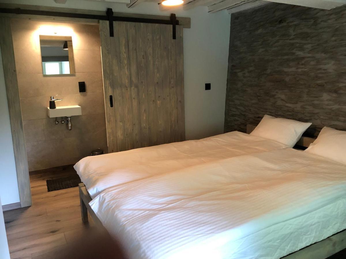 B&B Le Nid D'Hirondelle Houffalize Exteriör bild